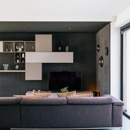 Prestigieuse De Cremat Villa *