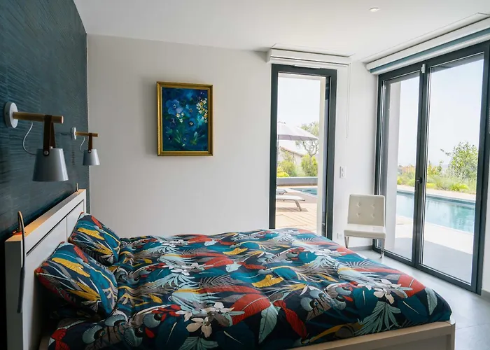 Prestigieuse De Cremat Villa *