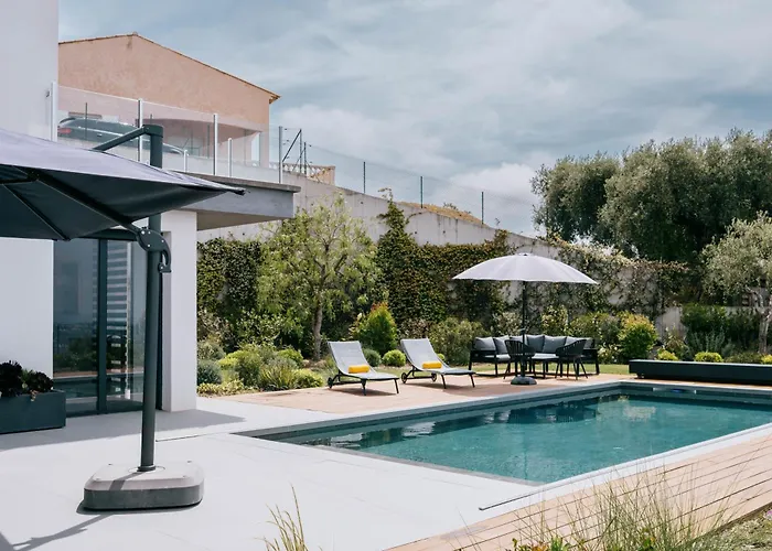 Prestigieuse De Cremat Villa