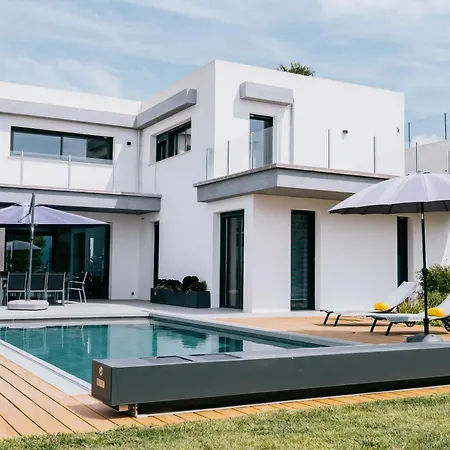 Prestigieuse De Cremat Villa Nizza